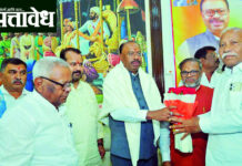 Amravati Politics : दर्यापूर काँग्रेसला खिंडार, जिल्हा परिषदेचे माजी सभापती भाजपमध्ये