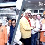 Sudhir mungatiwar : मुनगंटीवारांनी दिला शब्द केला पूर्ण; बल्लारपूर गुरुद्वारात ज्येष्ठांसाठी लिफ्ट लोकार्पण