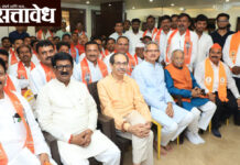 Uddhav Thackeray Shivsena: दोन्ही शिवसेनेत ‘इनकमिंग’ची स्पर्धा, आता शेकडो कार्यकर्त्यांसह ६ विद्यमान, ८ माजी सरपंच उद्धवसेनेत