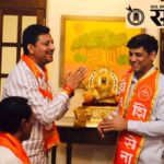 Nitin Tiwari : उद्धव सेनेचे बंडखोर शहरप्रमुख नितीन तिवारी यांचा शिंदे सेनेत जाहीर प्रवेश