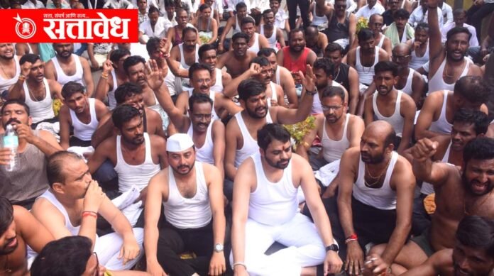 Ravikant tupkar protest