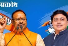 आमदारच आंदोलने करणार असतील तर वंजारी यांना मते कशासाठी द्यायची